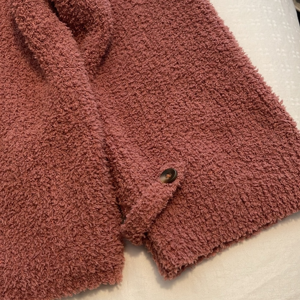 Doe & Rae Oversized Sweater - Picture 4 of 8